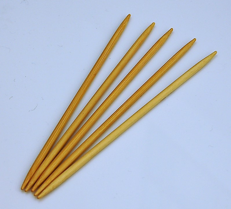 Knitting with Friends Double Point Bamboo Knitting Needles - 5 inch - US  8 (5.0 mm)